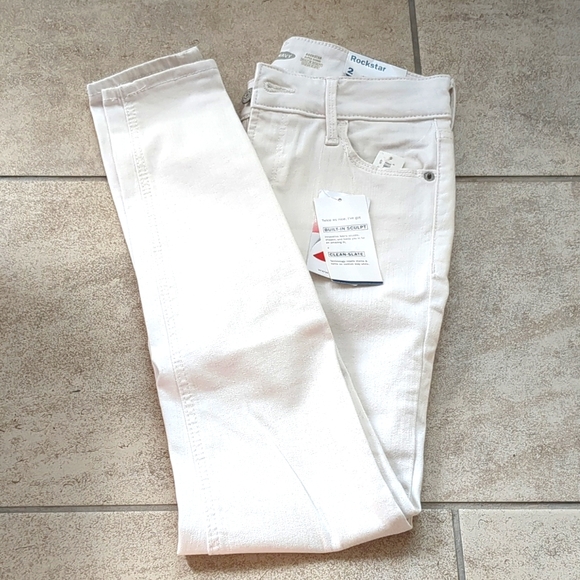 Old Navy White Jeans - Picture 1 of 6